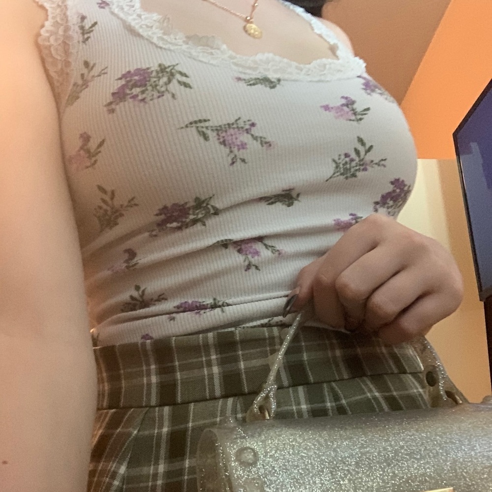 y2k style lace floral cami!